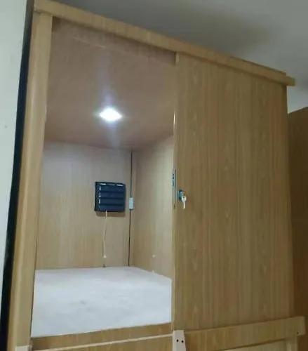 Capsule Bed *